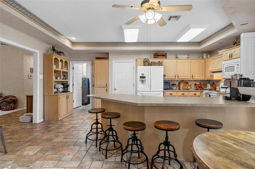 36038 Cedar Ridge Drive Whitney, TX 76692 - Photo 9 of 37