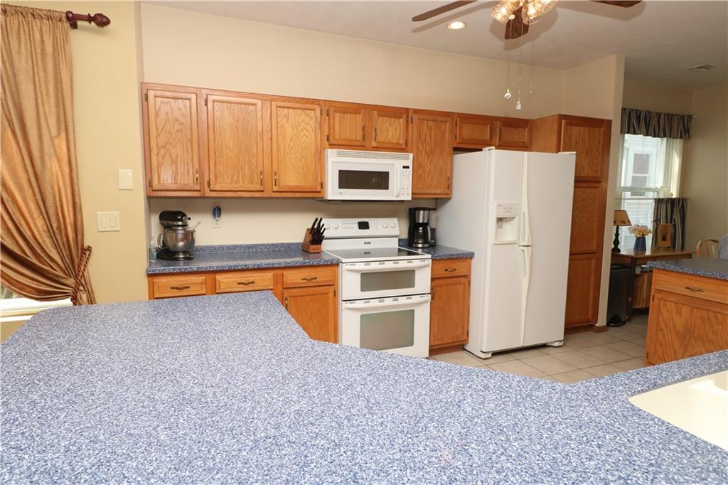 2414 South Ridge Place Hidden Valley, PA 15502 - Photo 11 of 24