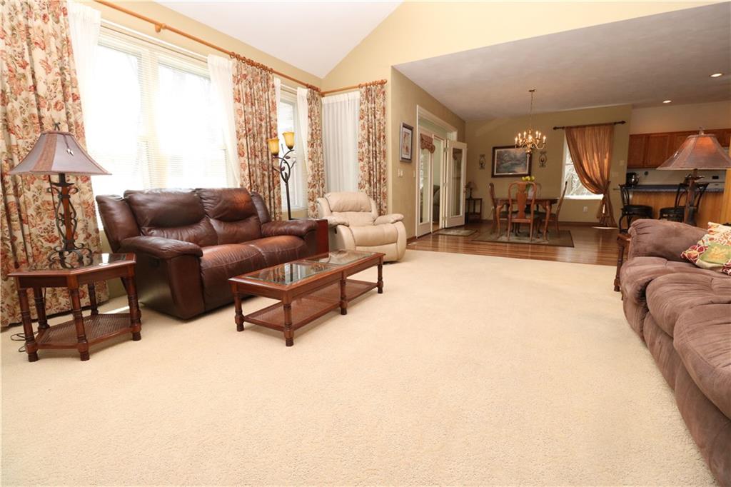 2414 South Ridge Place Hidden Valley, PA 15502 - Photo 4 of 24