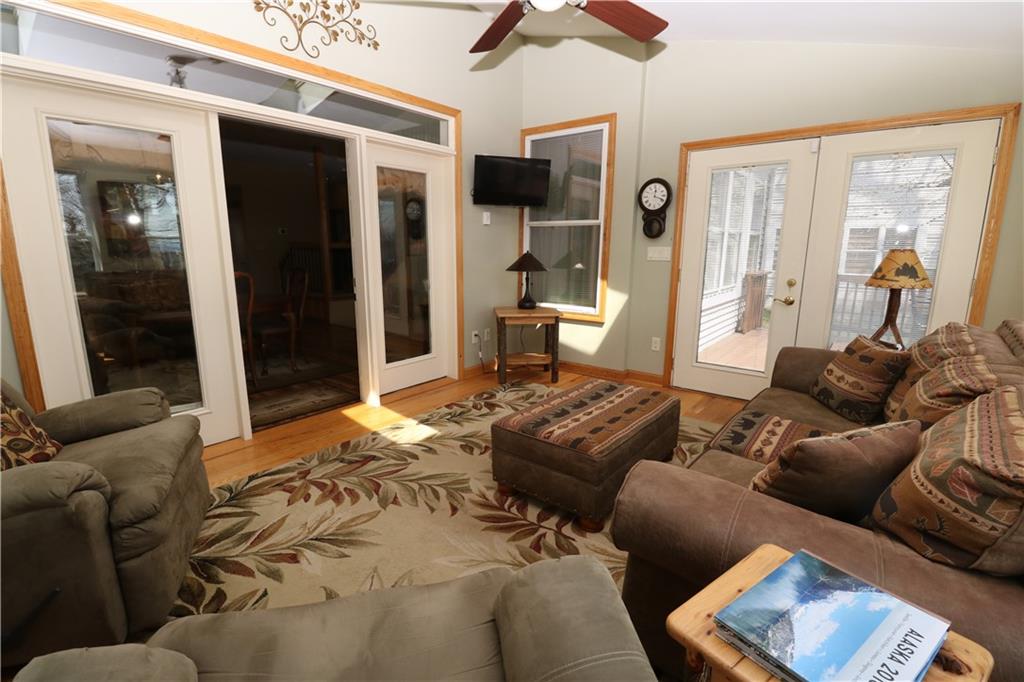 2414 South Ridge Place Hidden Valley, PA 15502 - Photo 7 of 24