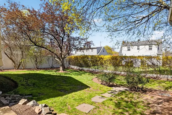 $589,000 | 6 Cunha Road, Peabody, MA 01960