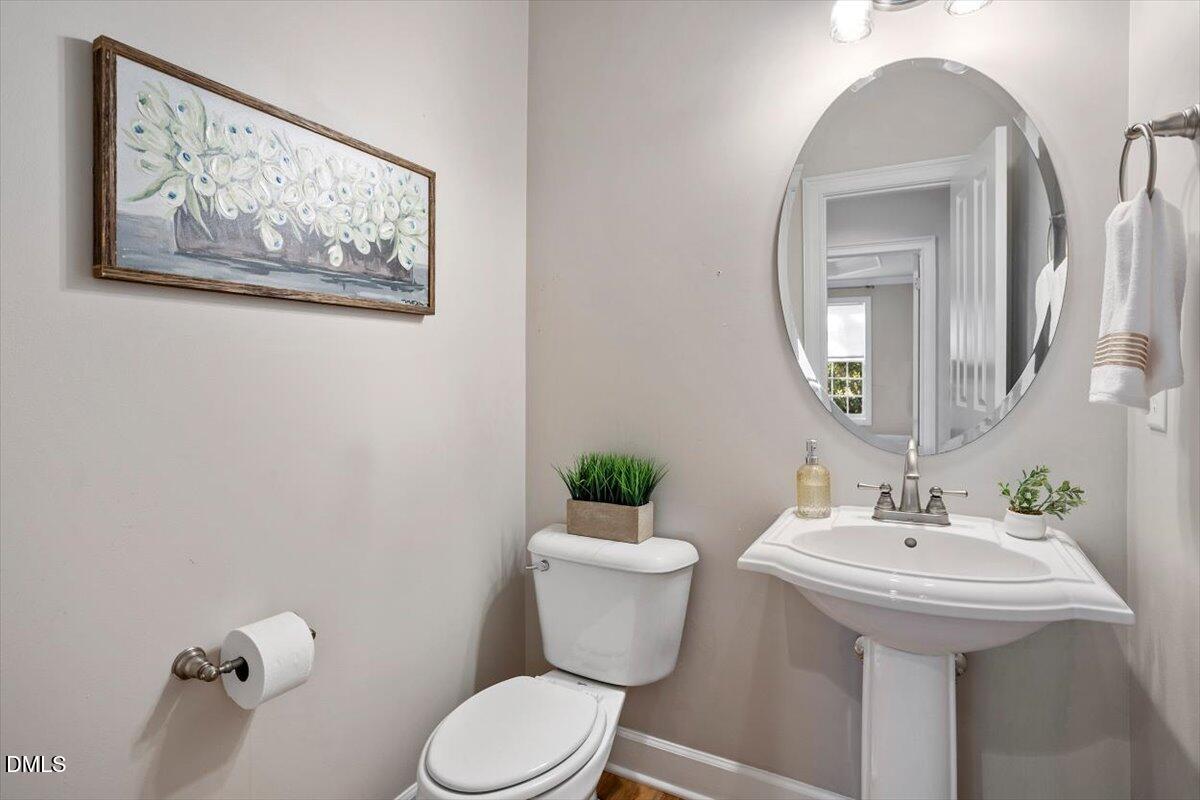 902 Ravendale Place Cary, NC 27513 - Photo 21 of 57 Bathroom