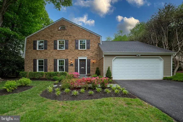 $1,200,000 | 7 Old Creek Court, Potomac, MD 20854