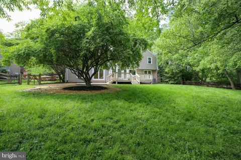 a house view with garden space
