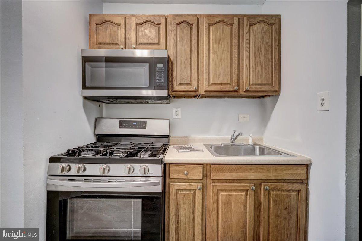 1433 S Street Southeast, Unit 4 Washington, DC 20020 - Photo 12 of 27