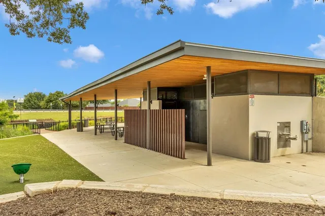 $485,000 | 2421 Warwick Avenue, Flower Mound, TX 75028