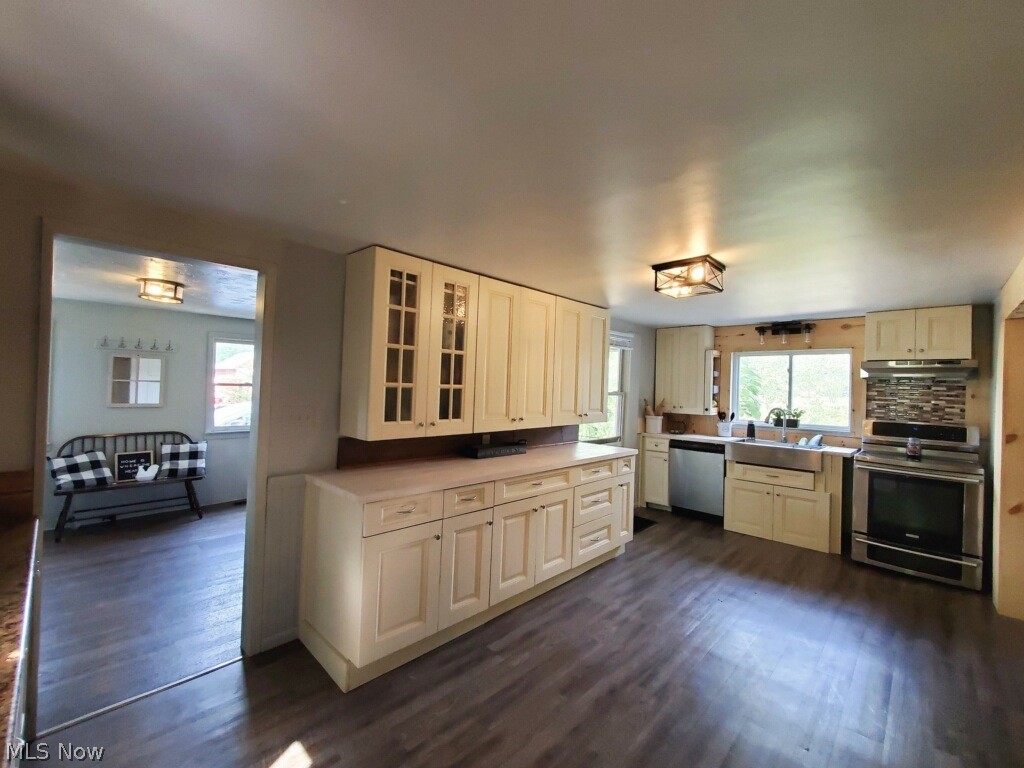 9113 Fewtown Road Deerfield, OH 44411 - Photo 10 of 33 Gallery Image 10