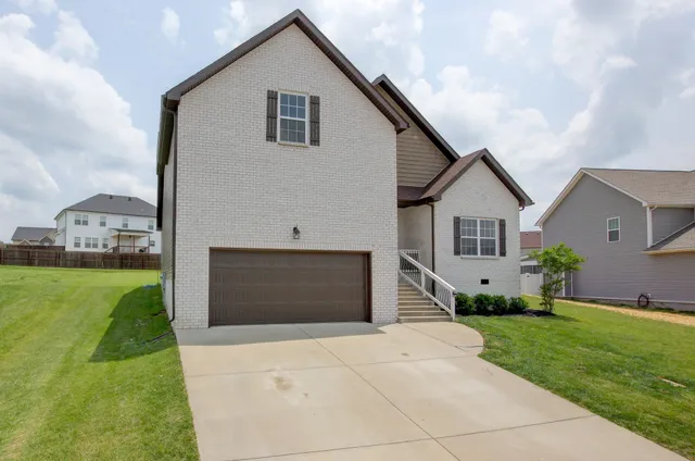 $2,850 | 1331 Juniper Pass, Clarksville, TN 37043