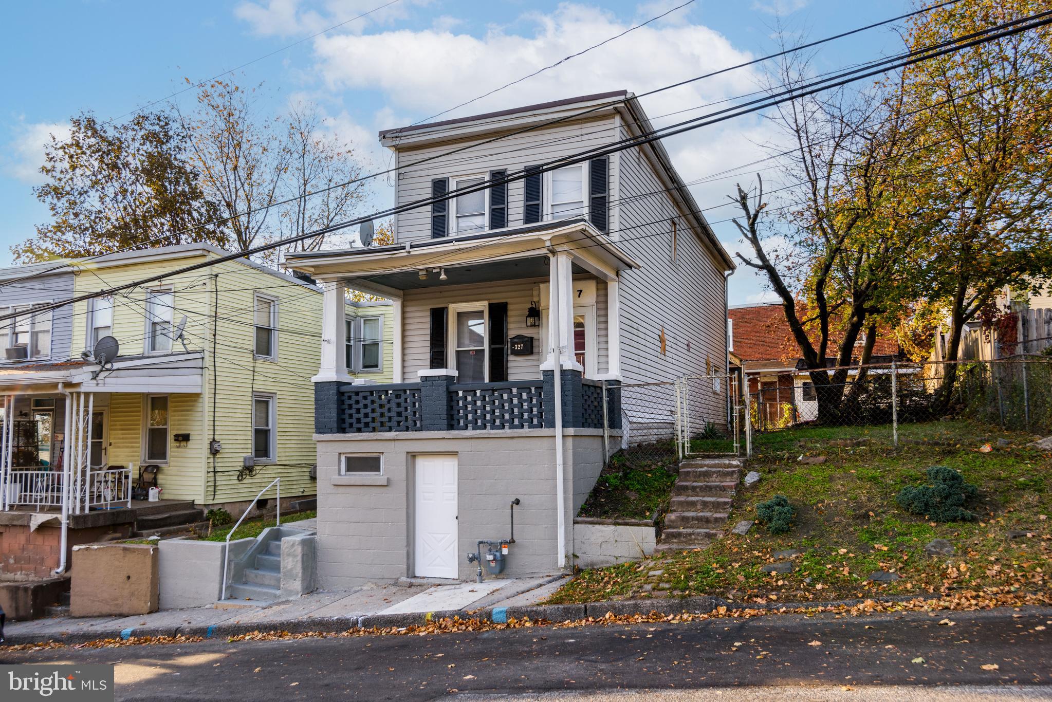 327 Ridge Street Steelton, PA 17113 - Photo 2 of 26 Gallery Image 2