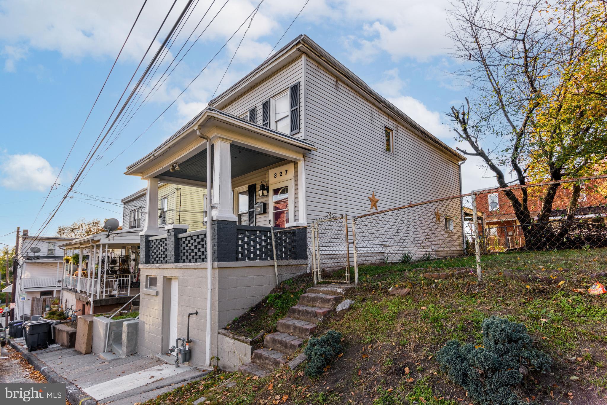 327 Ridge Street Steelton, PA 17113 - Photo 3 of 26 Gallery Image 3