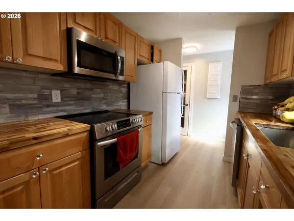 $375,000 | 567 53rd Place, Springfield, OR 97478