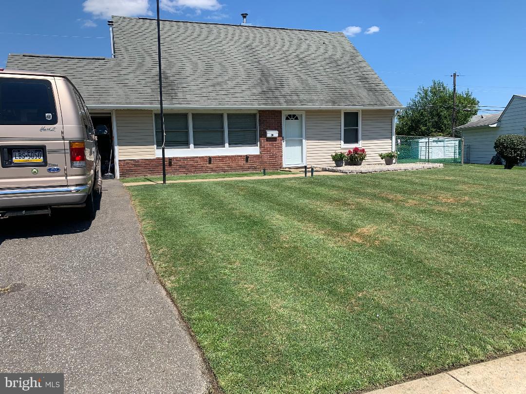 20 Cleft Rock Road Levittown, PA 19057 - Photo 2 of 26 Gallery Image 2