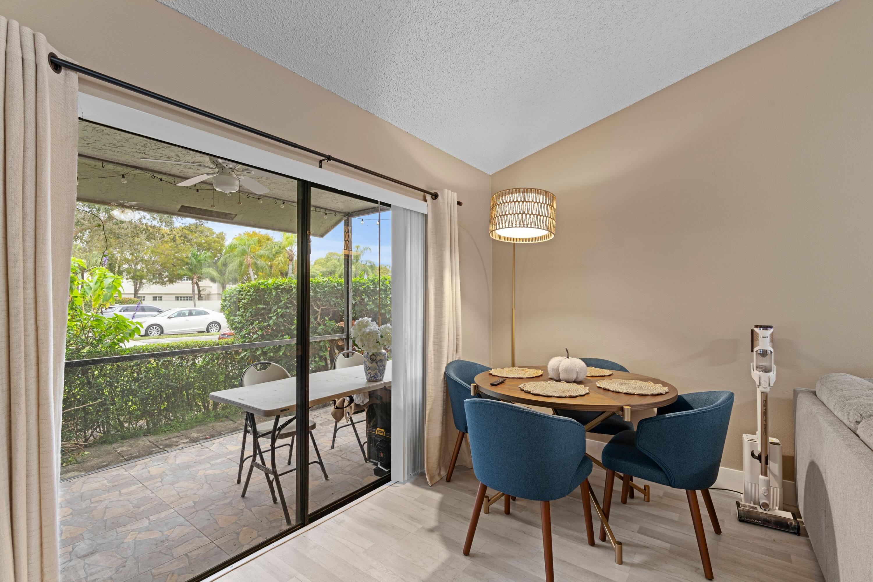 492 Hardwood Place Boca Raton, FL 33431 - Photo 9 of 46 Dining Room