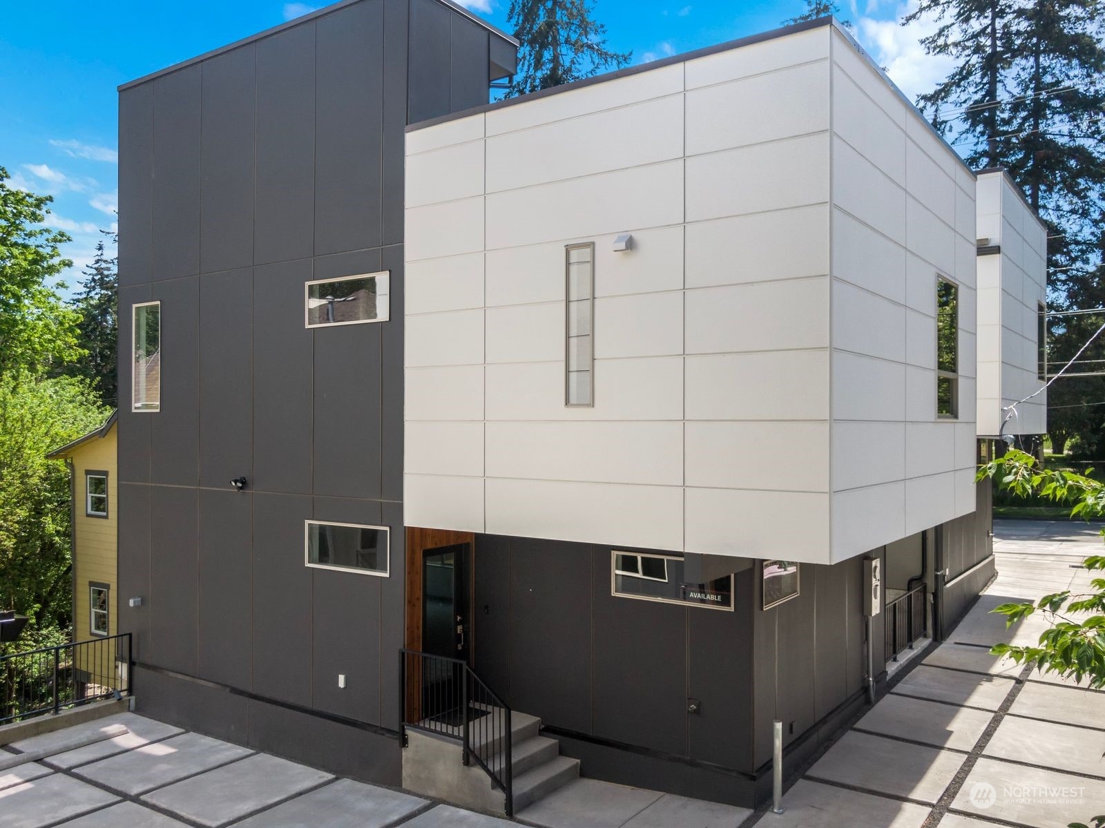 2810 Southwest Genesee Street, Unit B Seattle, WA 98126 - Photo 1 of 40 Gallery Image 1