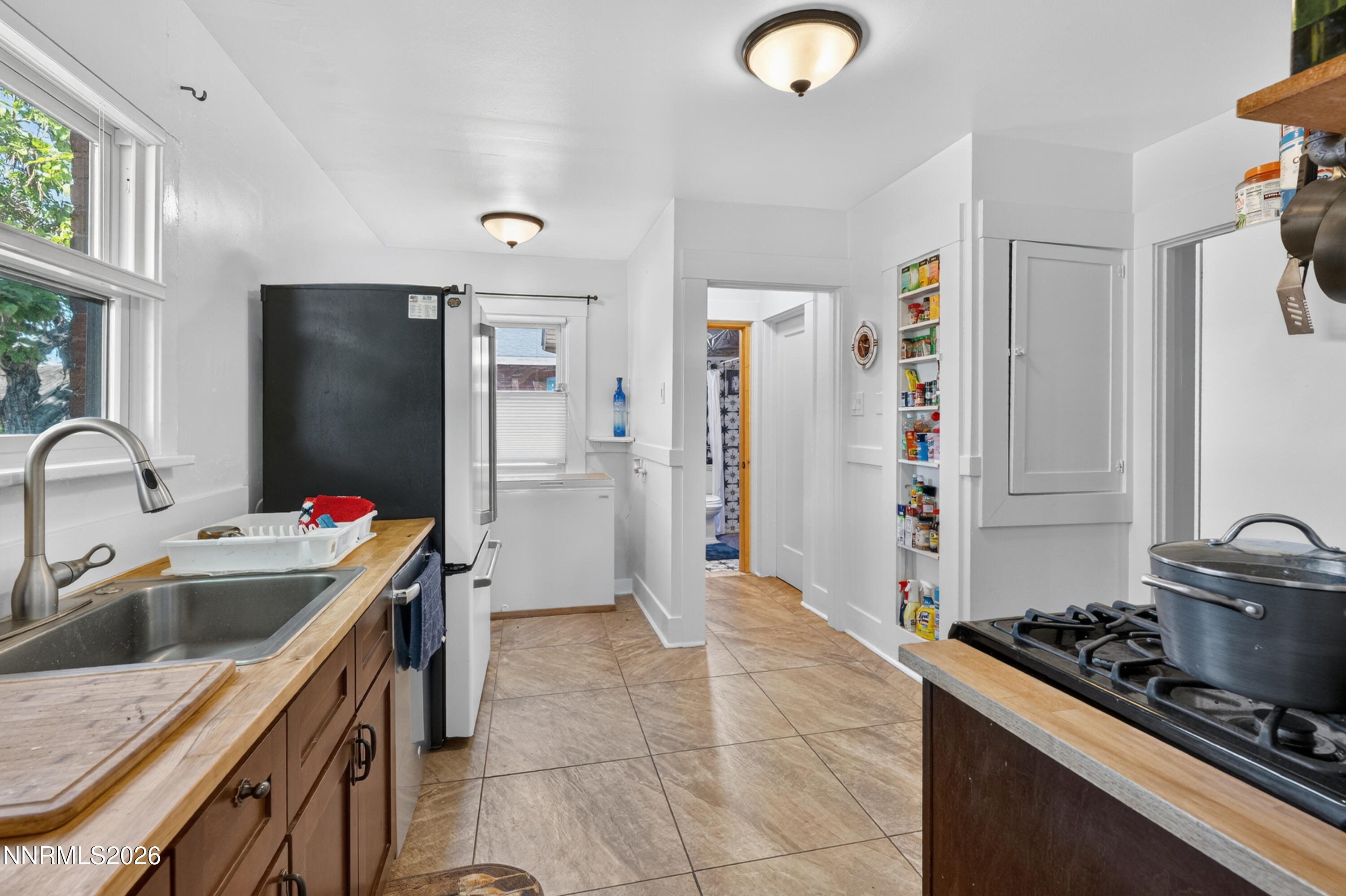 800 South Center Street Reno, NV 89501 - Photo 7 of 21 Kitchen