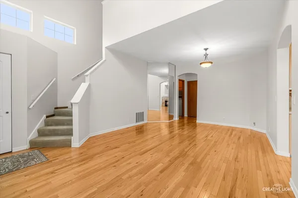 $289,900 | 209 Grays Drive, Oswego, IL 60543