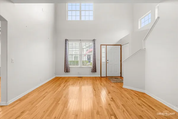 $289,900 | 209 Grays Drive, Oswego, IL 60543