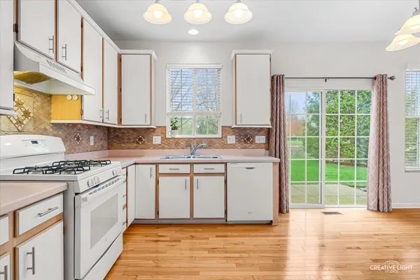 $289,900 | 209 Grays Drive, Oswego, IL 60543