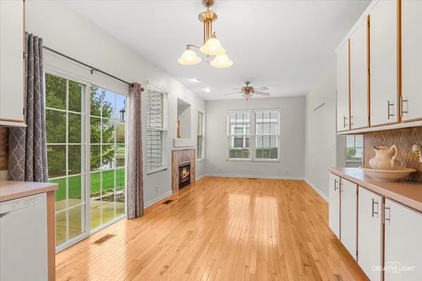 $289,900 | 209 Grays Drive, Oswego, IL 60543