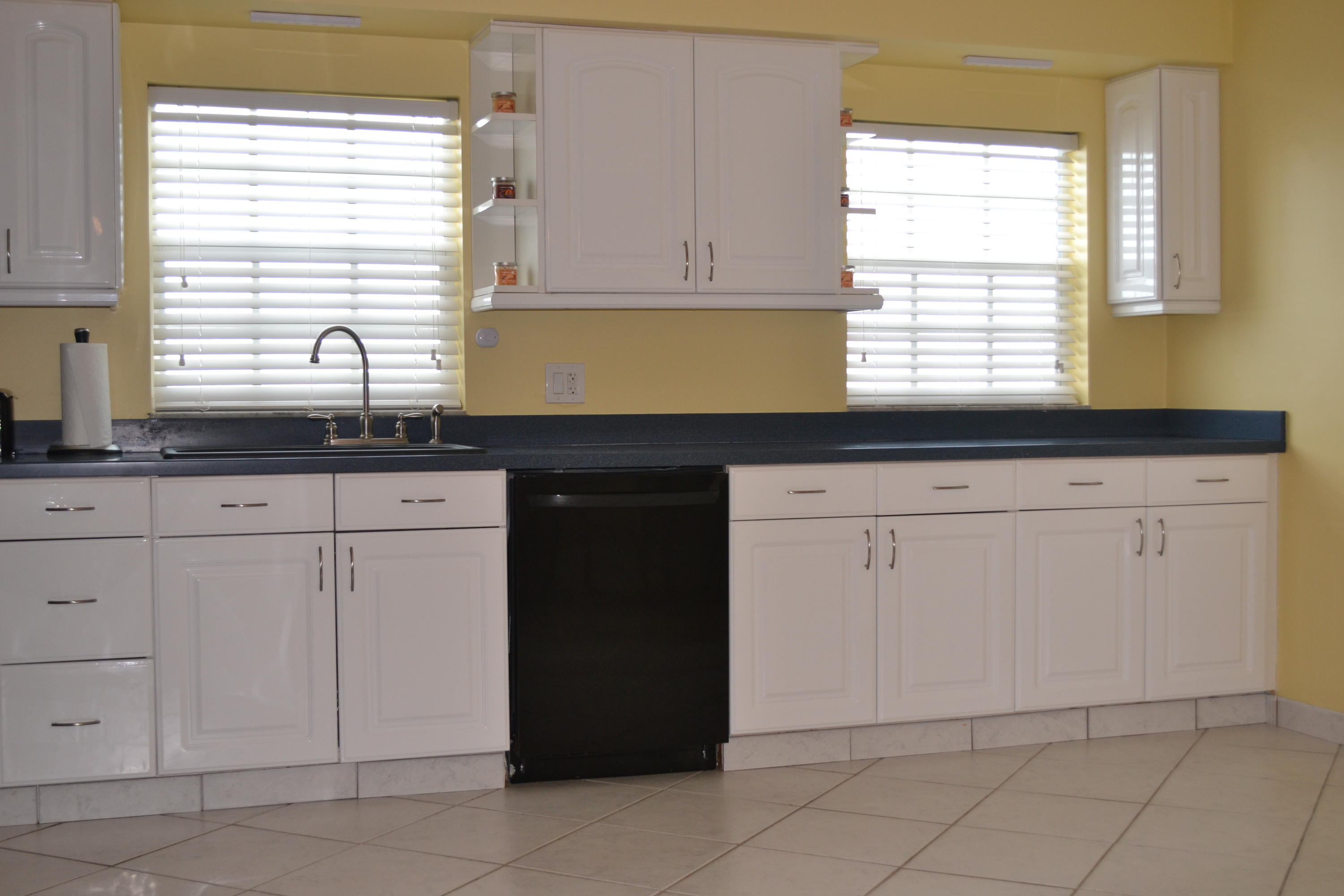 564 Northwest 55th Street Boca Raton, FL 33487 - Photo 4 of 15 Remobeled Kitchen