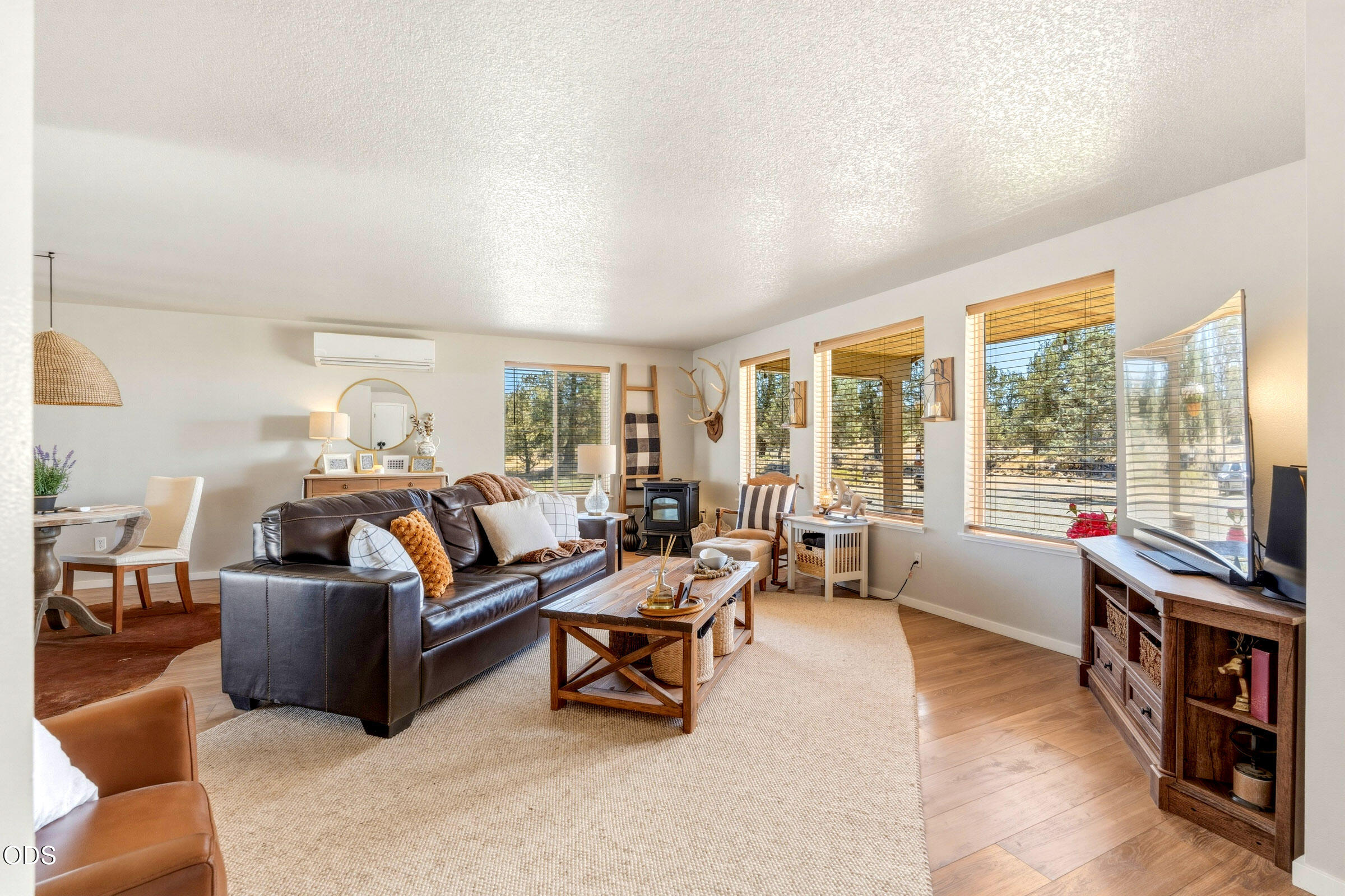 16248 Southwest Quail Road Terrebonne, OR 97760 - Photo 8 of 46