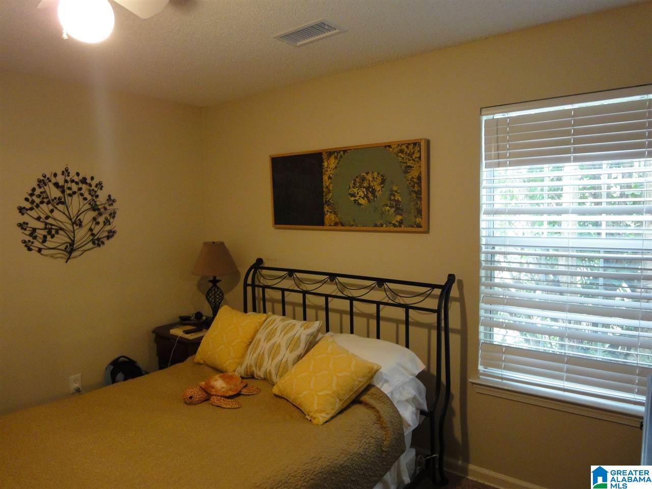 138 Cambridge Pointe Circle Alabaster, AL 35007 - Photo 19 of 40