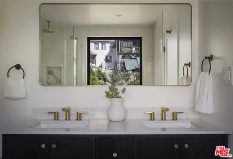 $1,598,000 | 5240 Barker Drive, Los Angeles, CA 90042