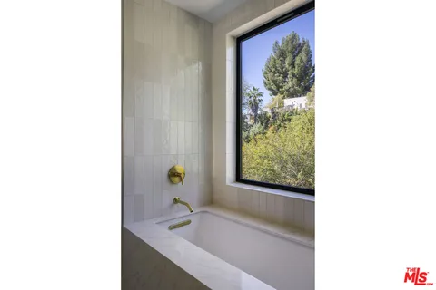 $1,598,000 | 5240 Barker Drive, Los Angeles, CA 90042