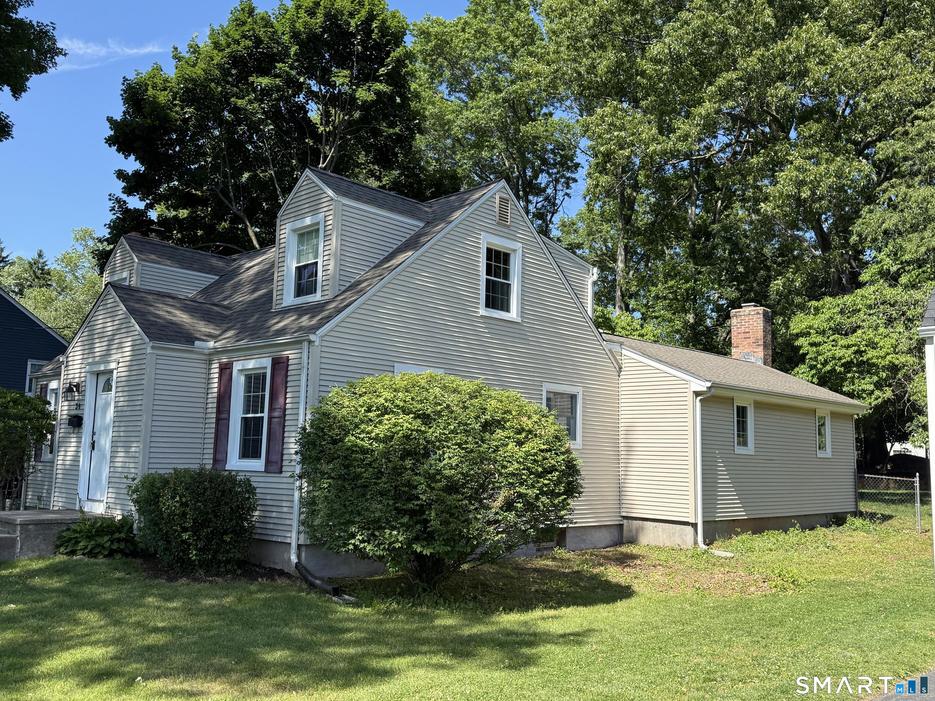 34 Wakeley Road Newington, CT 06111 - Photo 2 of 36