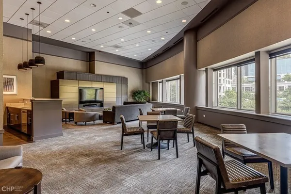 $5,250 | 505 North McClurg Court, Unit 2402, Chicago, IL 60611