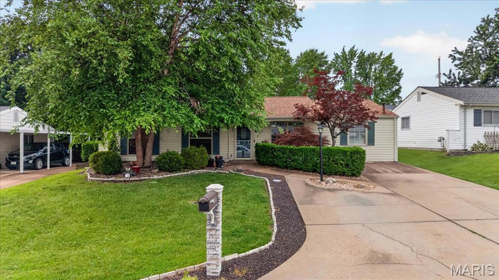 858 Morningside Lane Arnold, MO 63010 - Photo 2 of 34