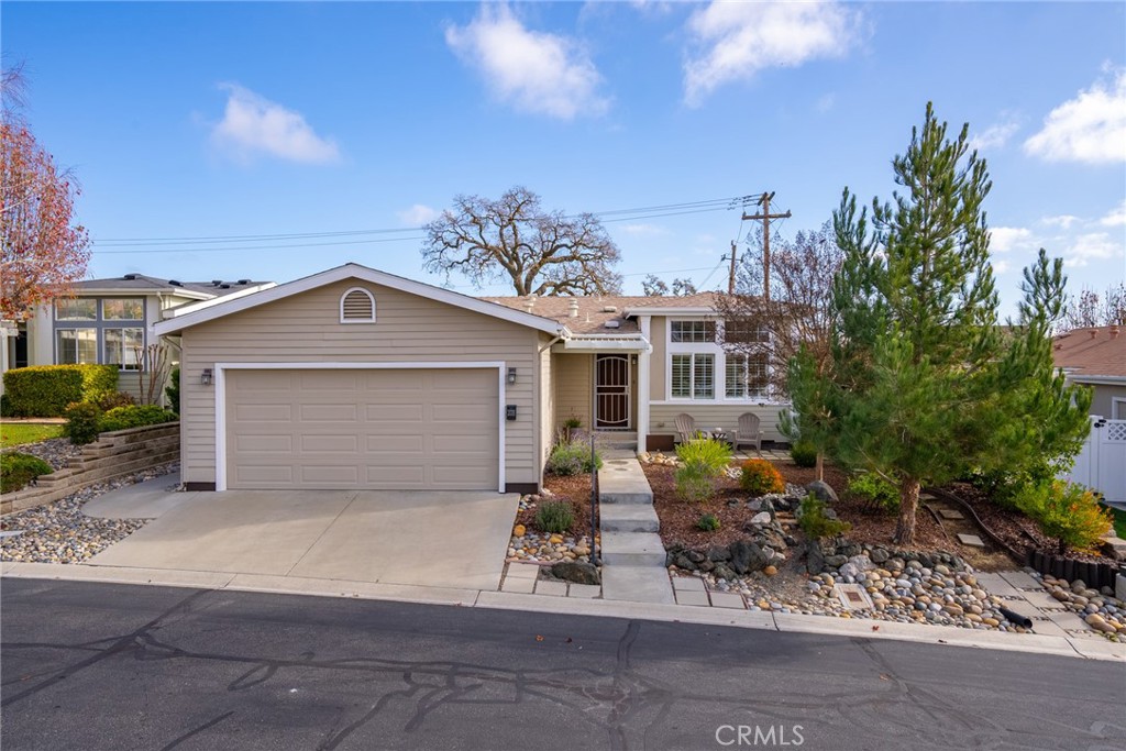 378 Lark Drive Paso Robles, CA 93446 - Photo 31 of 33 a view of a house with a patio