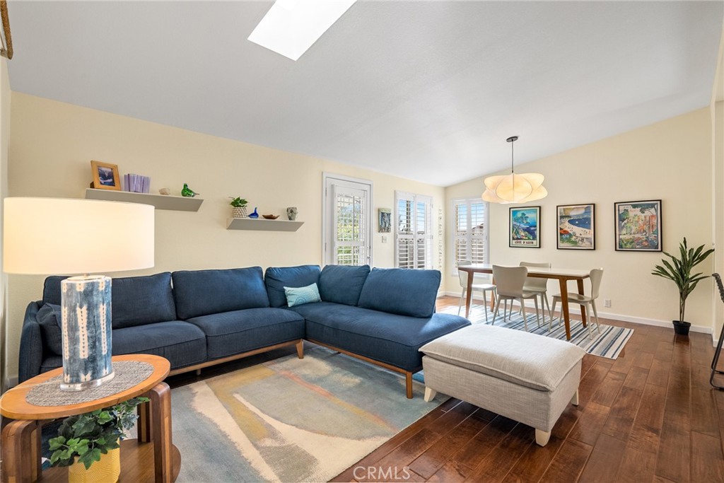 378 Lark Drive Paso Robles, CA 93446 - Photo 9 of 33 a living room with furniture and a table