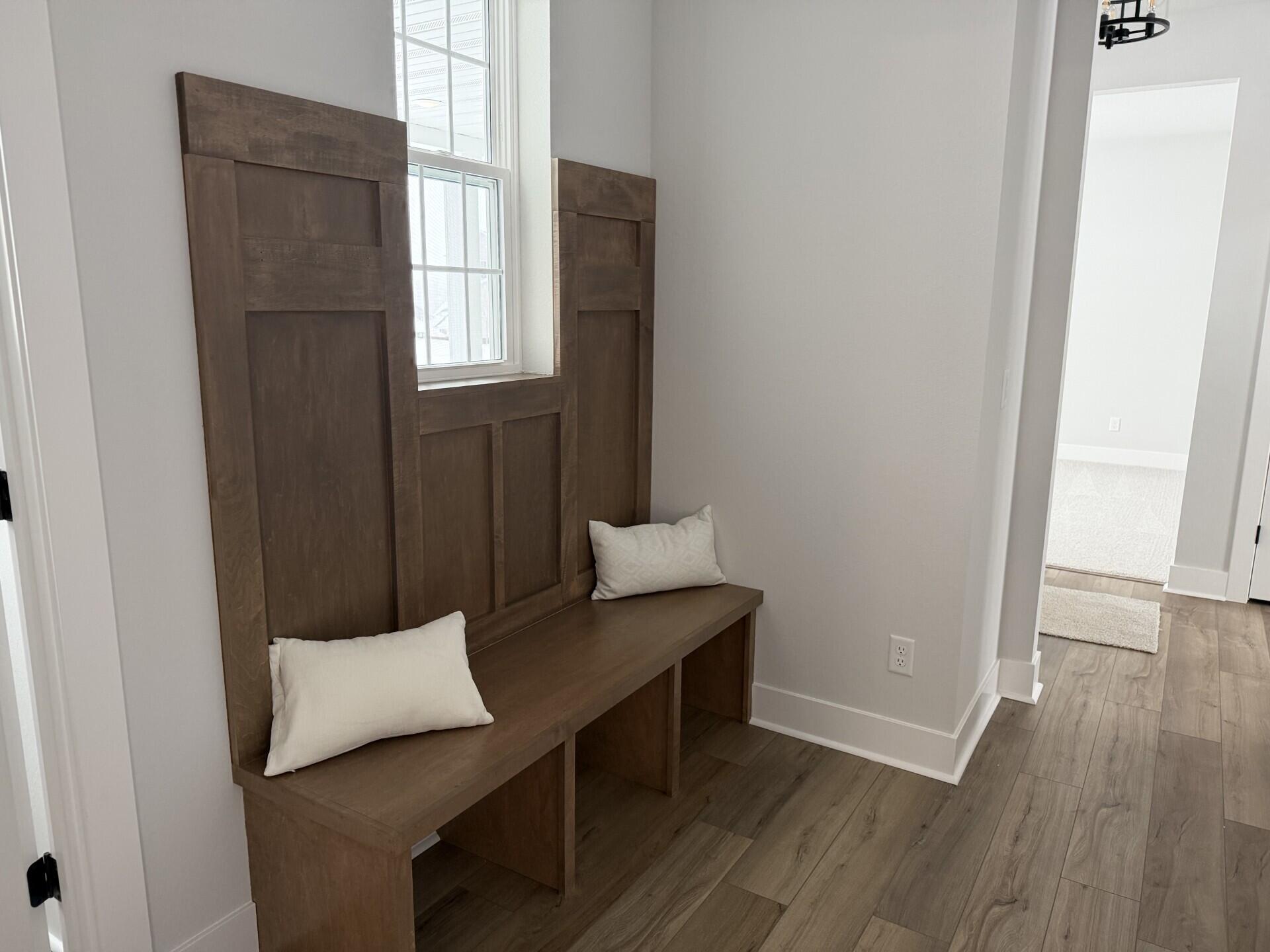 W193-n4980 Rosemary Ridge Menomonee Falls, WI 53051 - Photo 9 of 11 Garage Entry Boot Bench