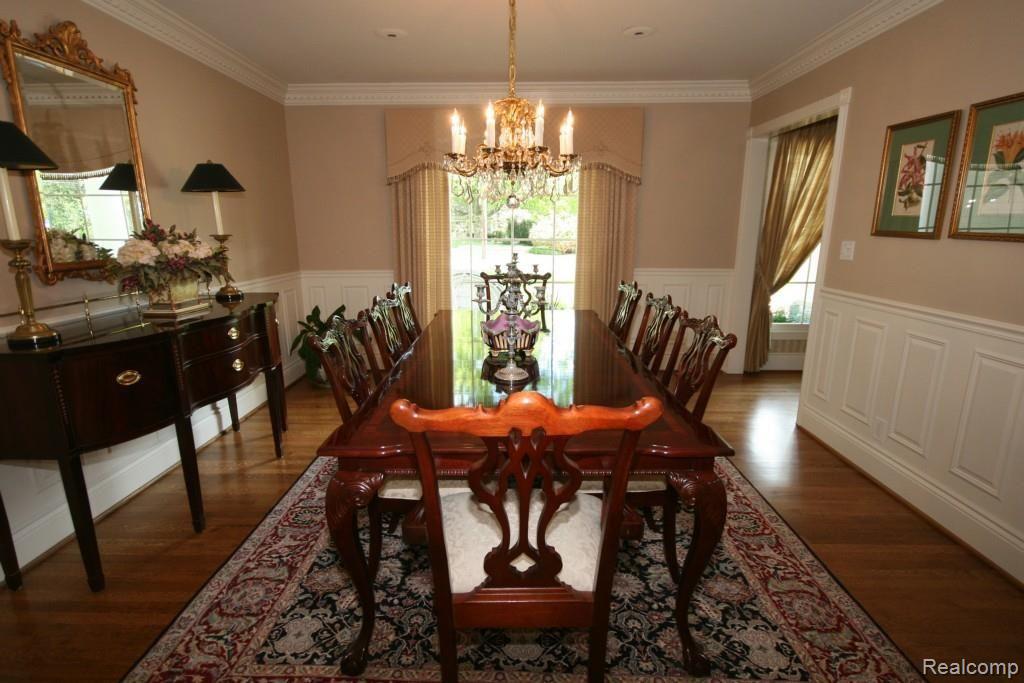 1281 Covington Road Bloomfield Hills, MI 48301 - Photo 6 of 20 Dining Room
