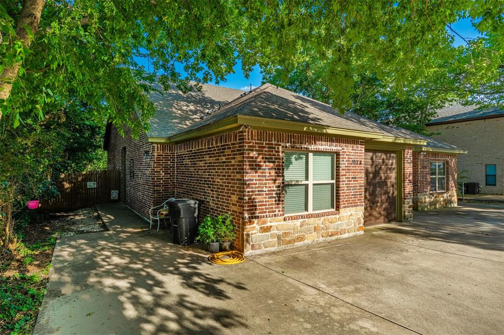 103 Del Rio Avenue, Unit B Benbrook, TX 76126 - Photo 4 of 31