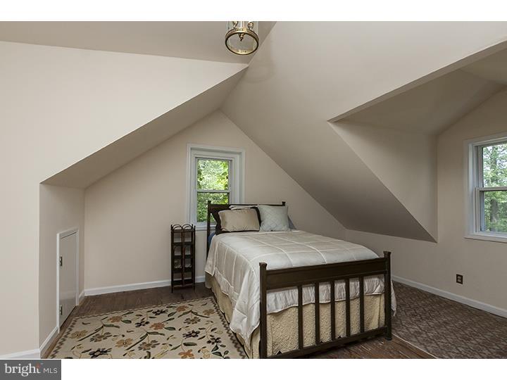 102 Viola Road Kimberton, PA 19460 - Photo 9 of 22 Gallery Image 9