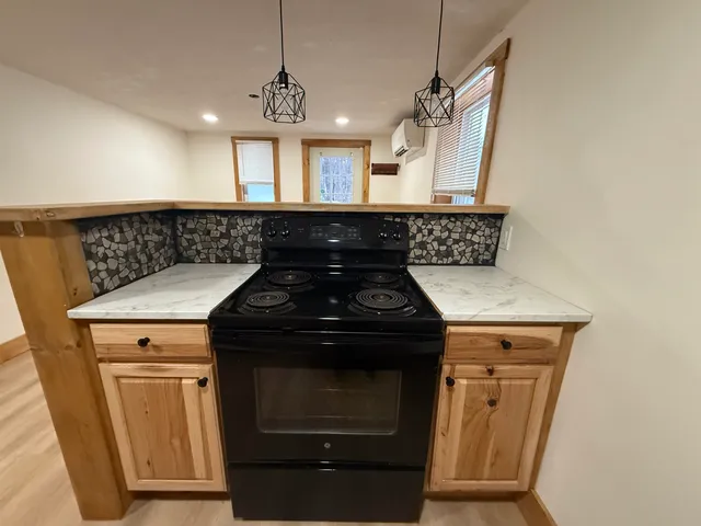 $1,600 | 192 Dorrs Corner Road, Unit B, Ossipee, NH 03864