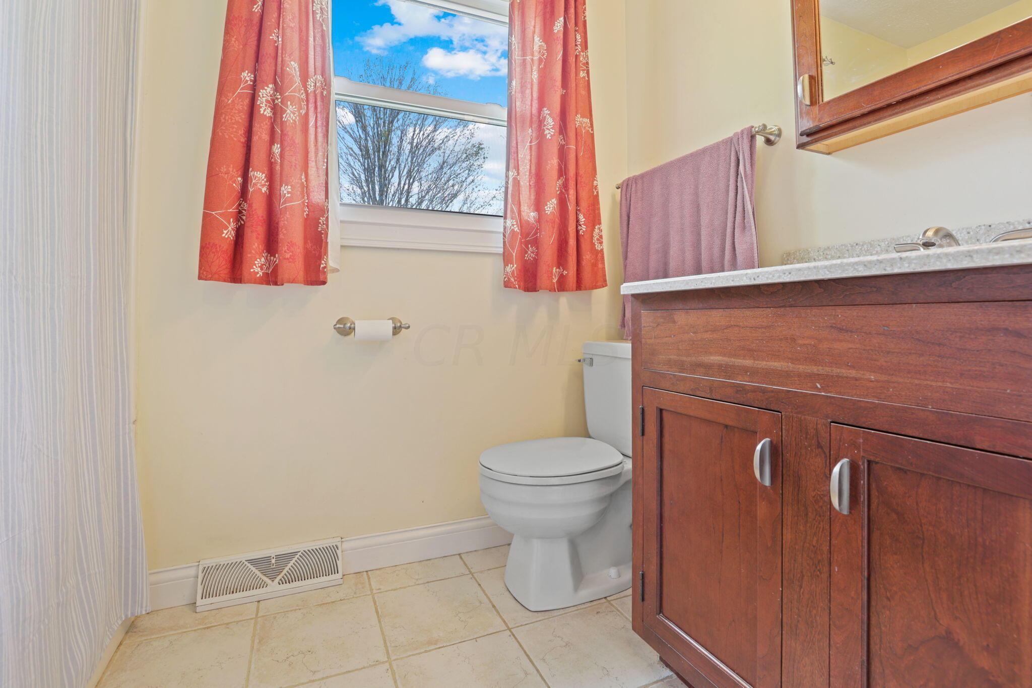 9451 Marietta Road Kingston, OH 45644 - Photo 37 of 74 37-web-or-mls-0N4A7224