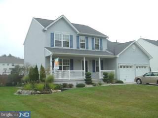 479 Colts Run Road Williamstown, NJ 08094 - Photo 1 of 6 a front view of a house with a garden
