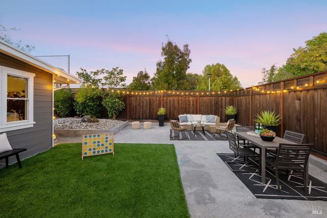 $975,000 | 106 Labrea Way, San Rafael, CA 94903