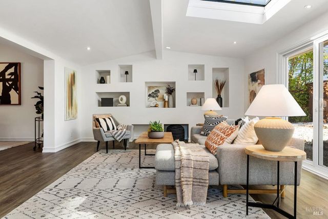 $975,000 | 106 Labrea Way, San Rafael, CA 94903