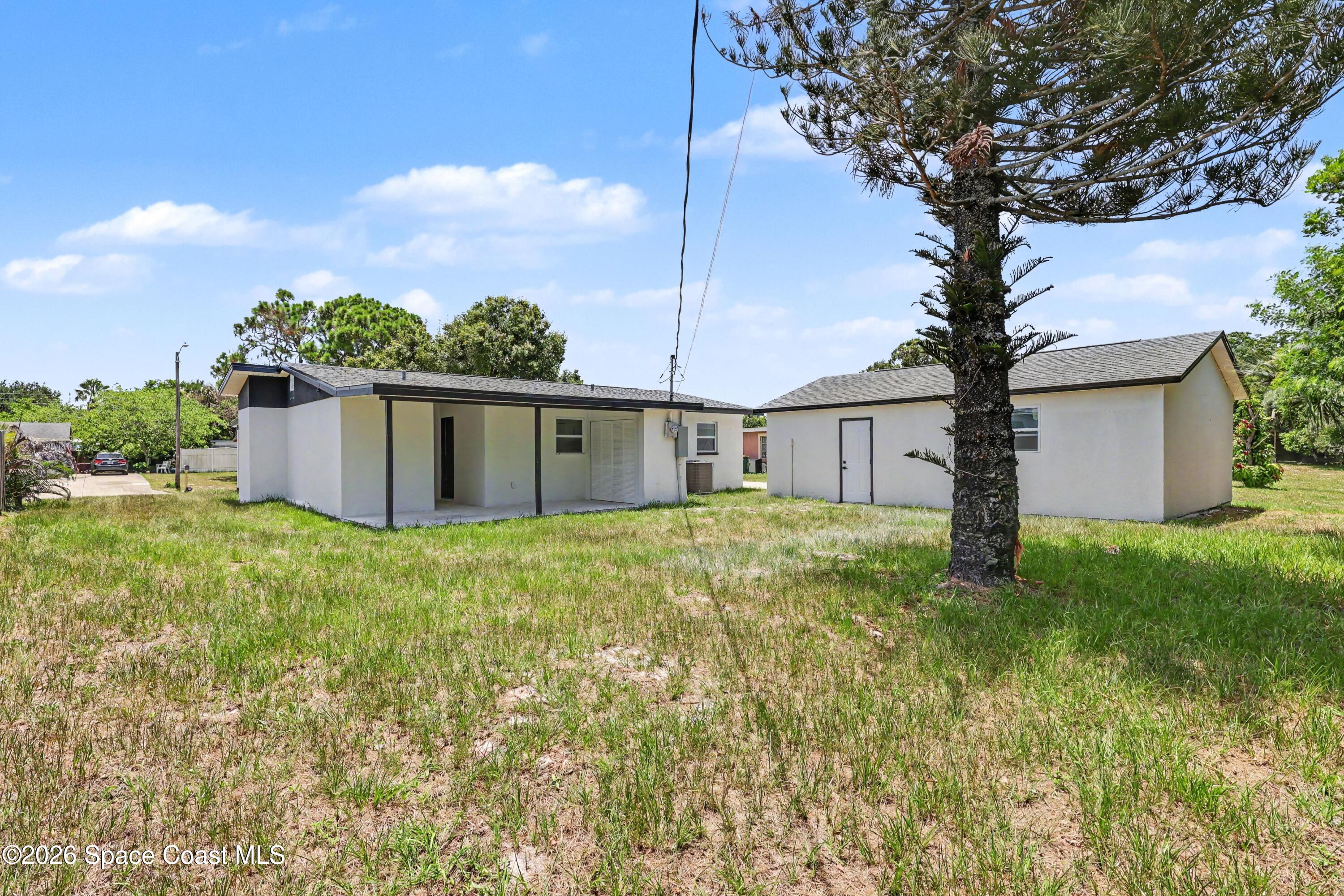 2192 King Richard Road Melbourne, FL 32935 - Photo 3 of 27 026_file_8583