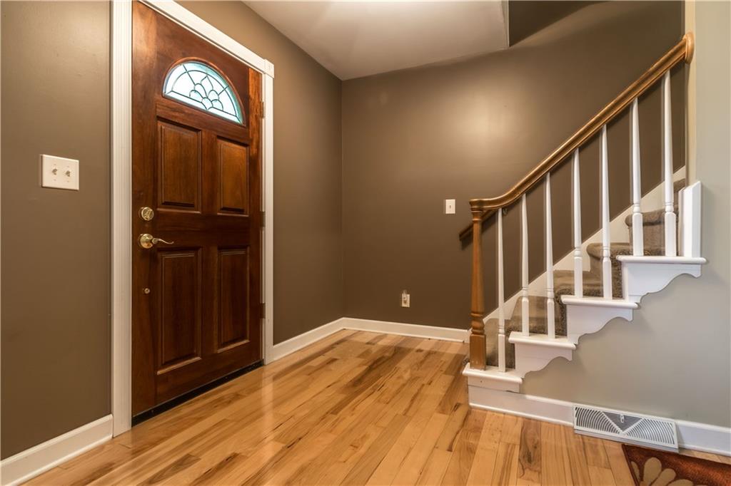 4705 North Riverside Drive Columbus, IN 47203 - Photo 13 of 60 Gallery Image 13