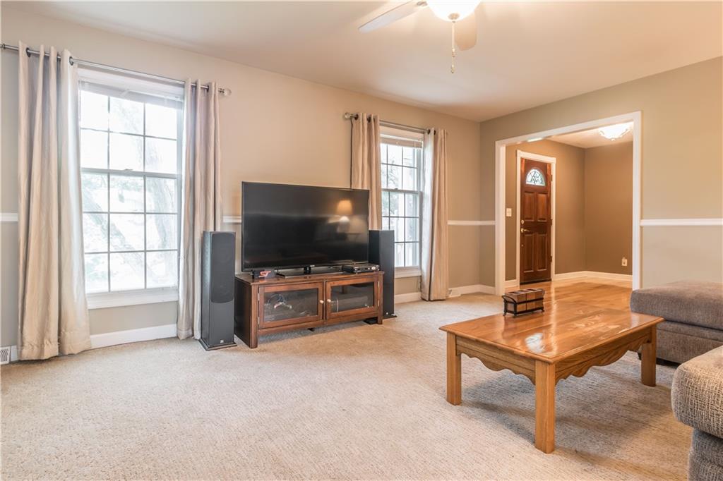 4705 North Riverside Drive Columbus, IN 47203 - Photo 14 of 60 Gallery Image 14
