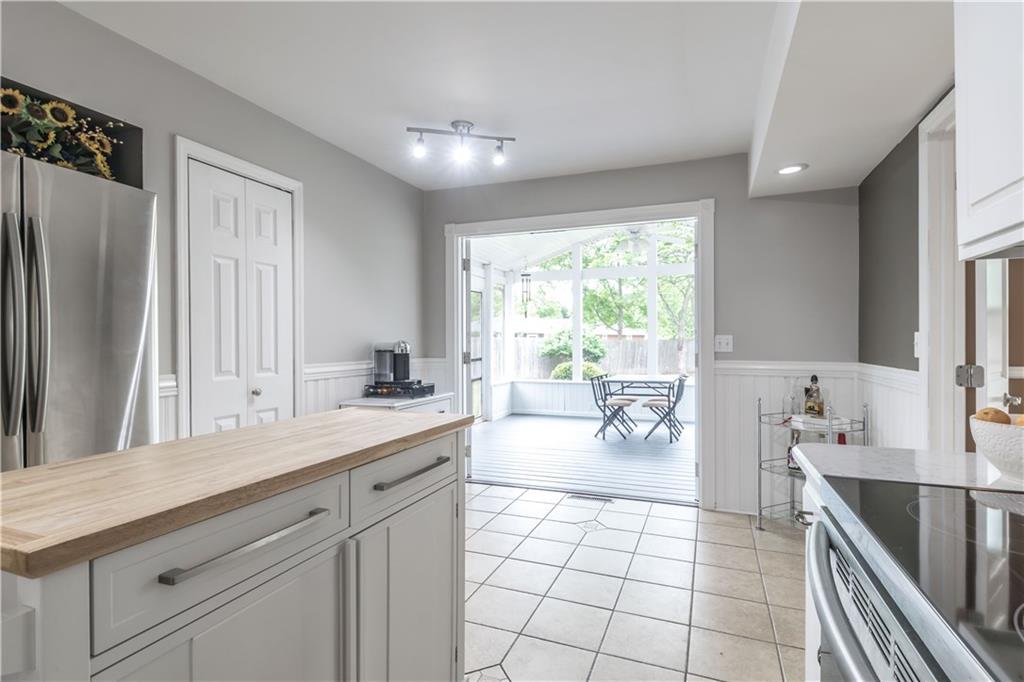 4705 North Riverside Drive Columbus, IN 47203 - Photo 22 of 60 Gallery Image 22