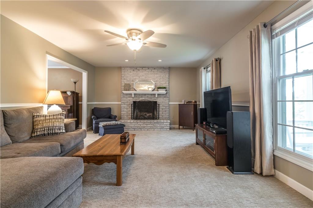 4705 North Riverside Drive Columbus, IN 47203 - Photo 10 of 60 Gallery Image 10