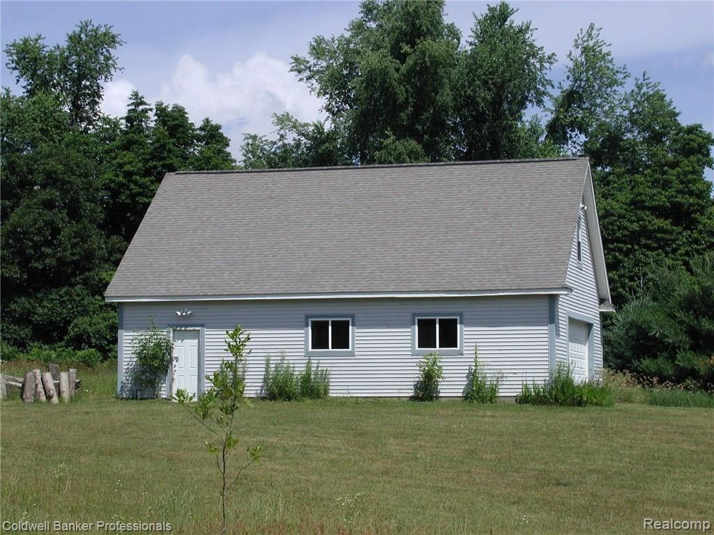 151 West Norway Lake Road Lapeer, MI 48446 - Photo 8 of 46 P1010040.JPG