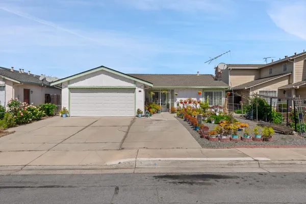 $1,150,000 | 1863 Arroyo De Platina, San Jose, CA 95116