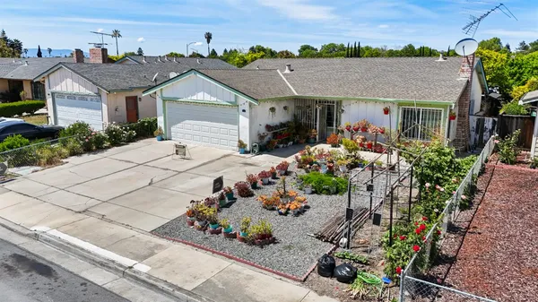 $1,150,000 | 1863 Arroyo De Platina, San Jose, CA 95116